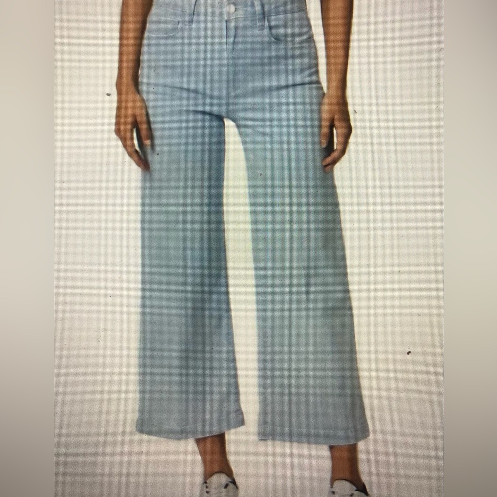 PAIGE - Genesee Crop Jeans Light Wash Hannah + Size 24 - Picture 3 of 14